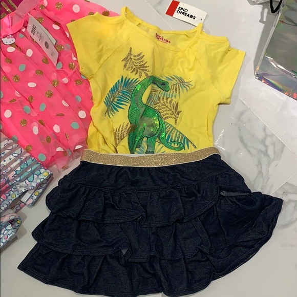 Girl dress - Picture 2 of 6